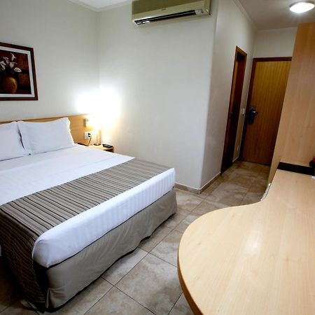 Oitis Hotel Гояния Номер фото