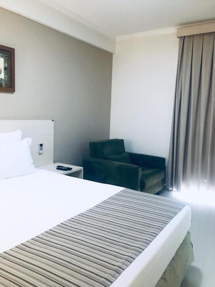 Oitis Hotel Гояния Экстерьер фото
